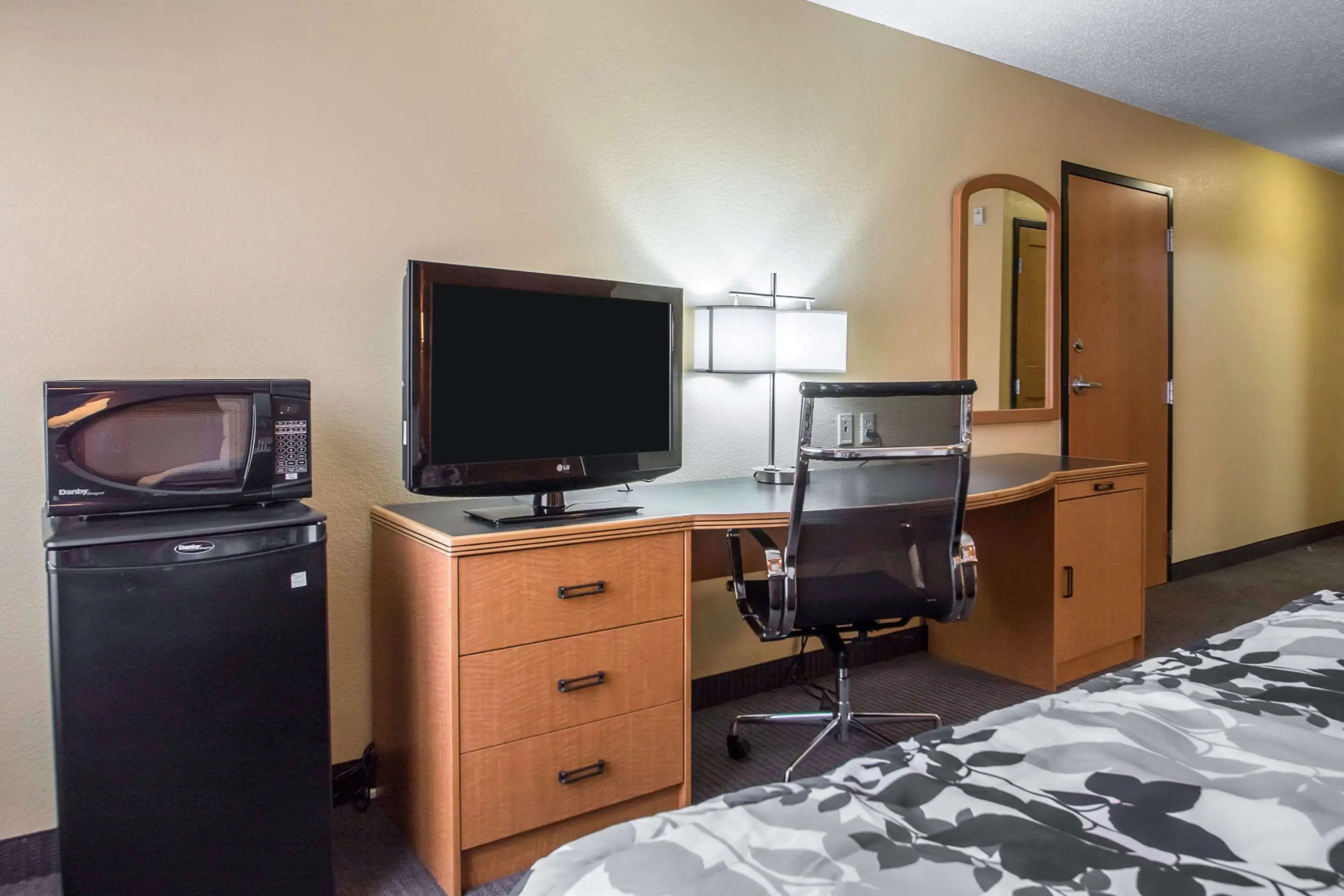 Comfort Inn & Suites Sheboygan I-43
