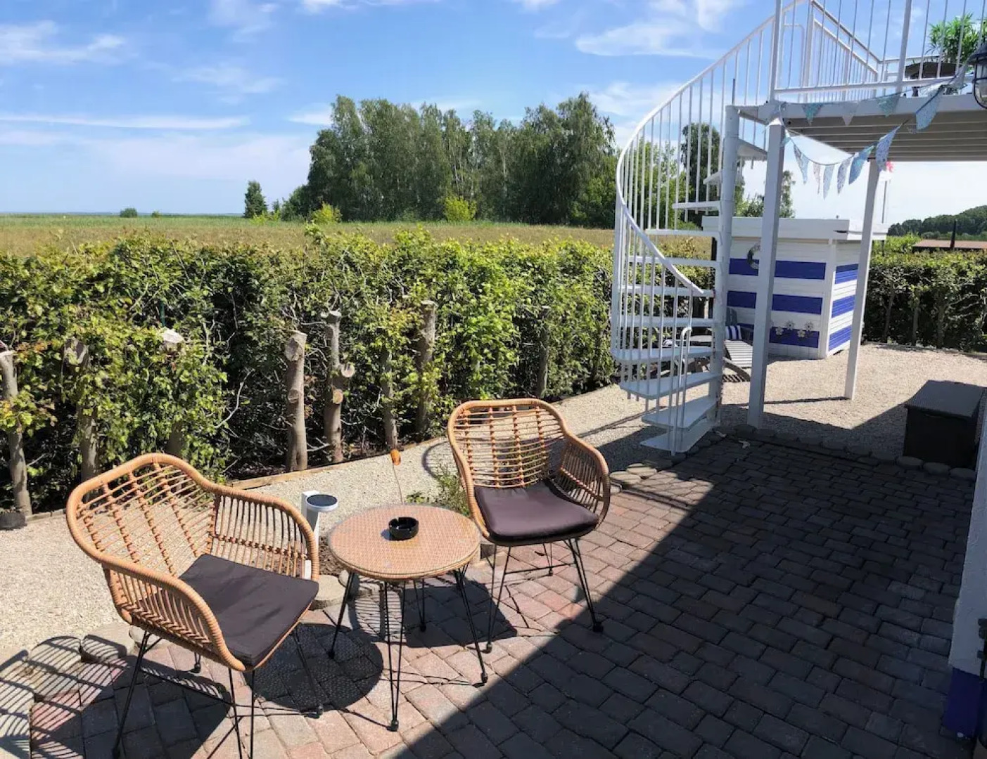 Serene Waterview Retreat 2 Bedrooms in Mönkebude, Germany