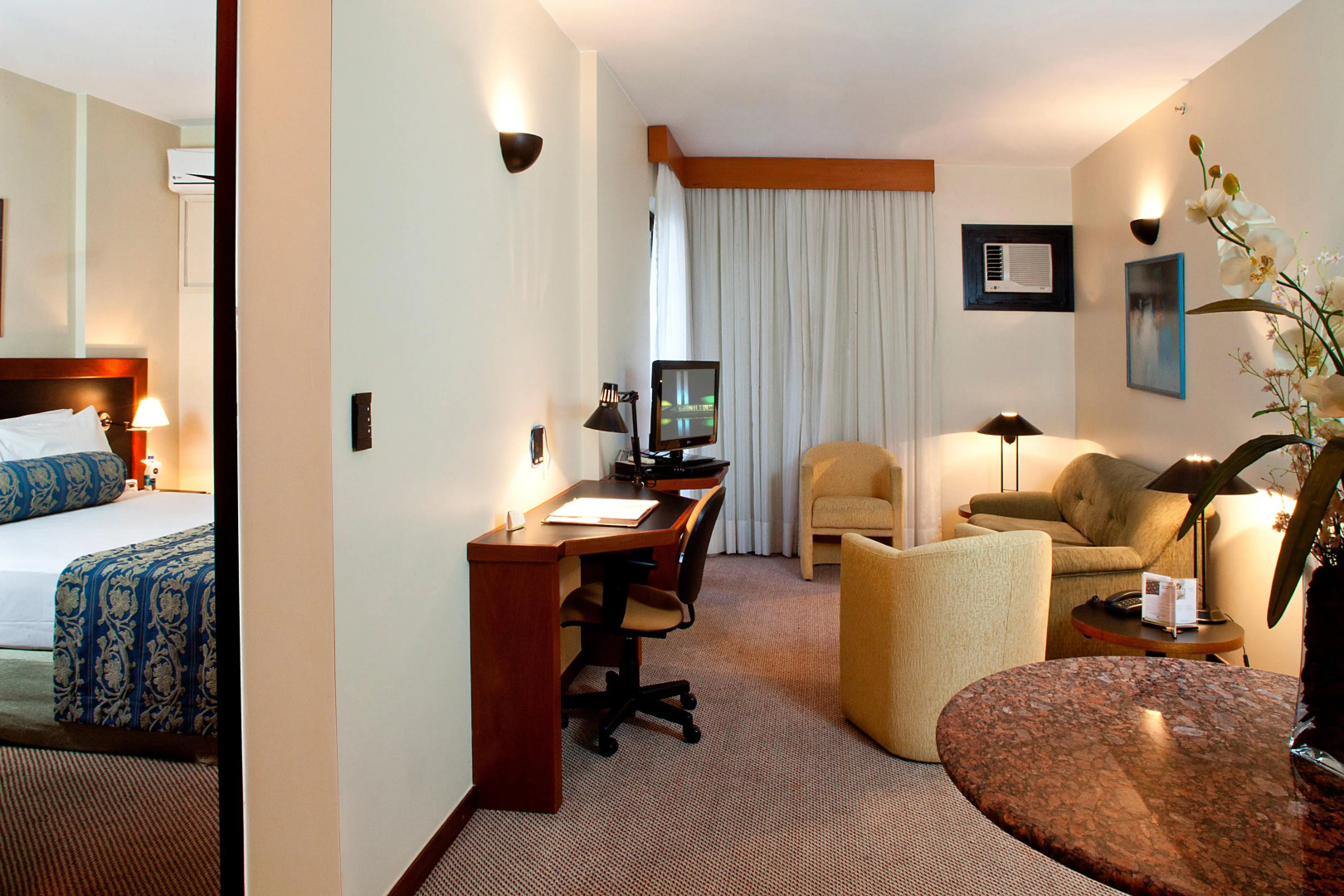 Metropolitan Hotel by Atlantica