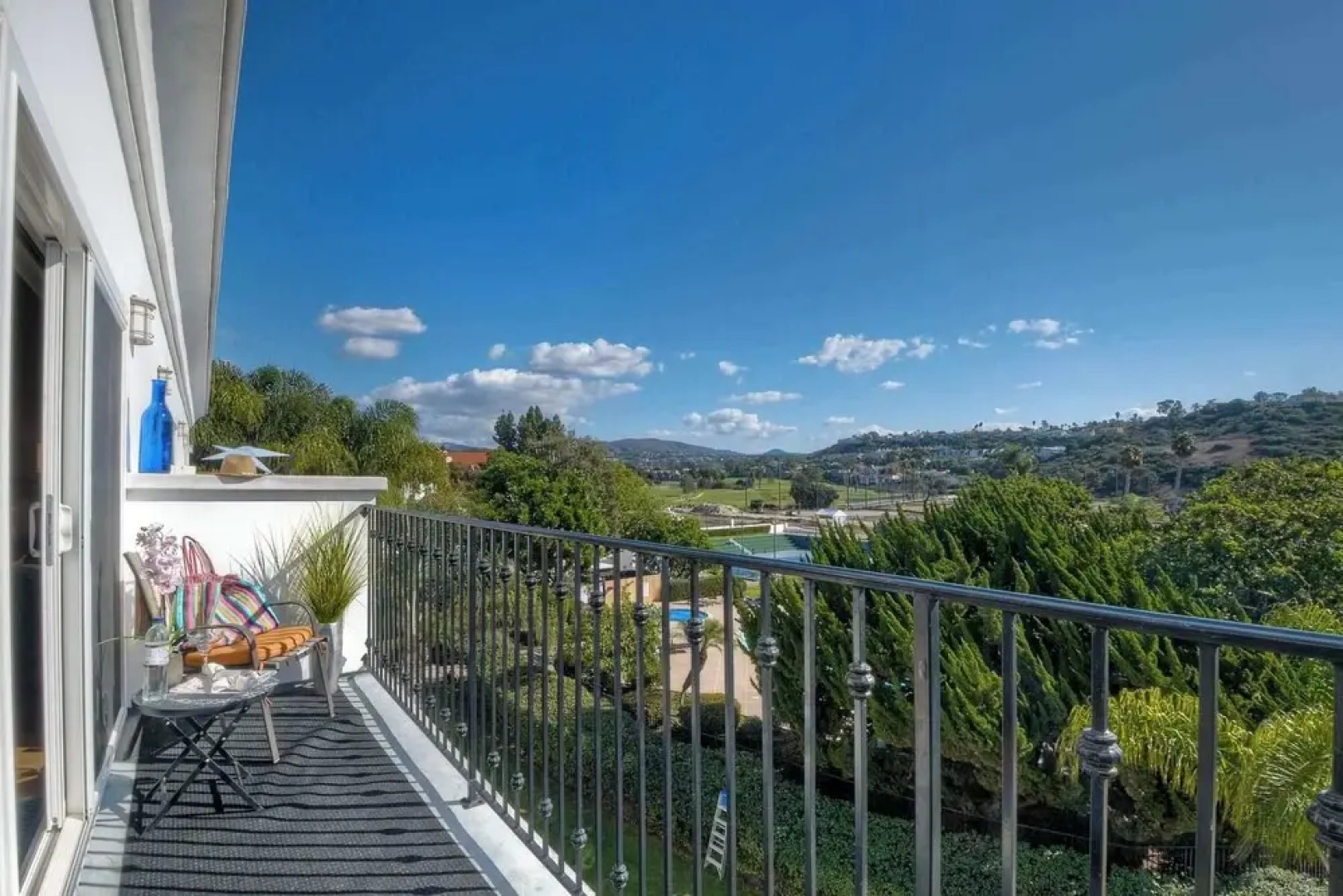 Southern Exposure w/ Private Balcony