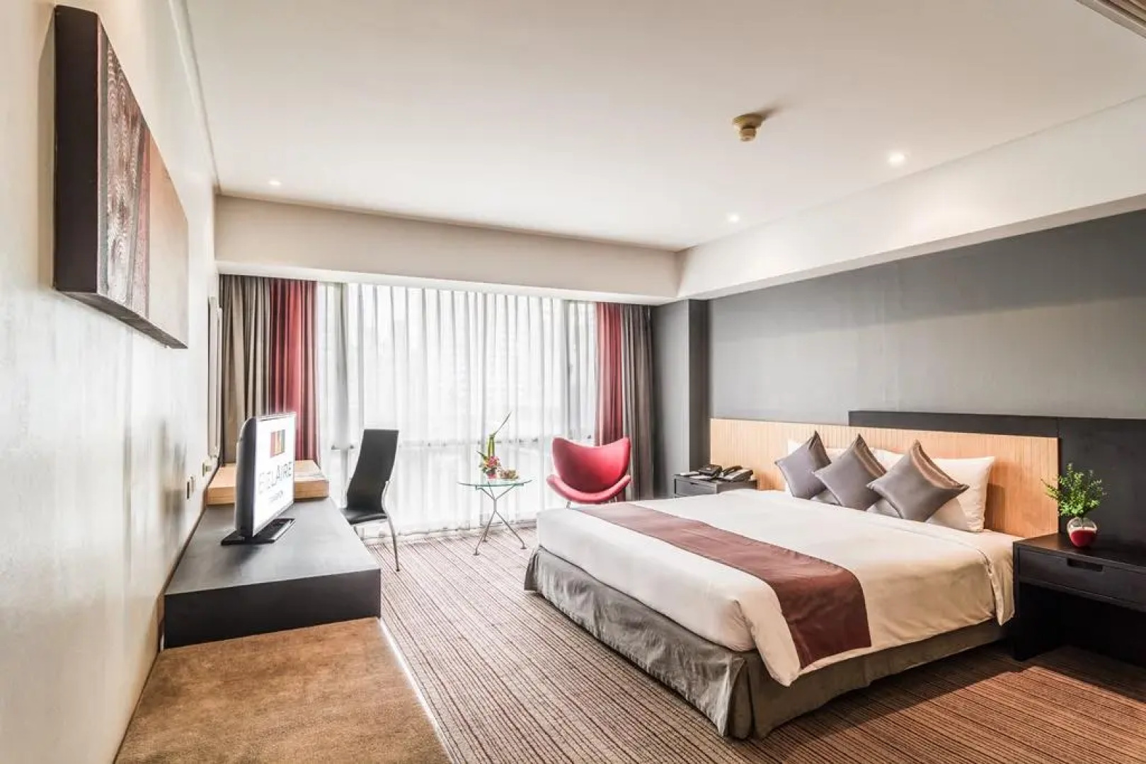 Отель BelAire Bangkok