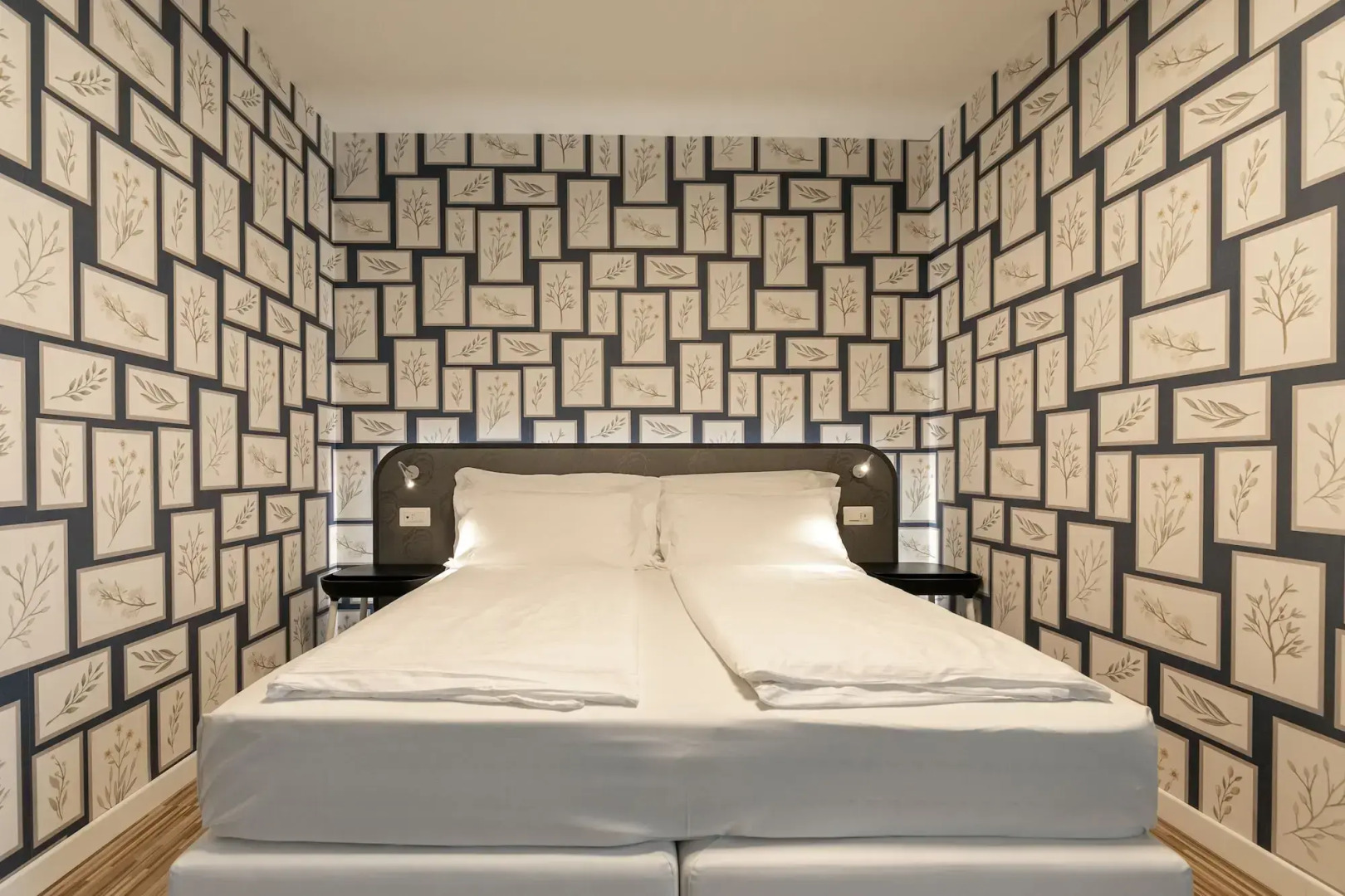 Hi Hotels Torbole Pool & Spa