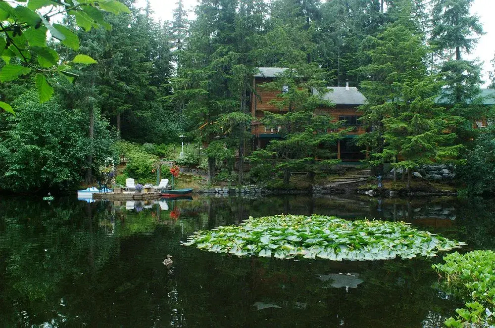 Pearson's Pond Luxury Inn & Spa