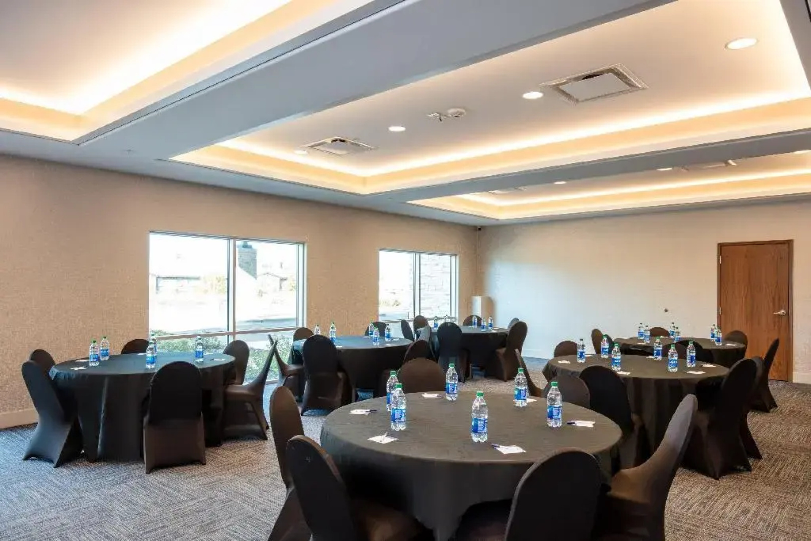Holiday Inn Express & Suites Beloit by IHG