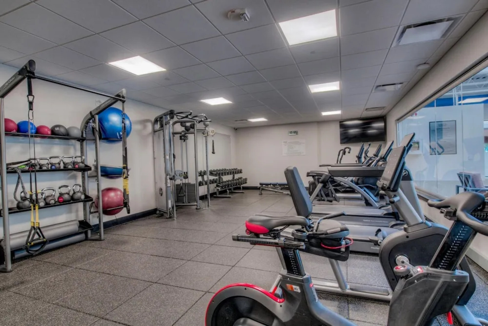 2br  Sleeps 5 - Perfect For Families, At Base Of Peak 5 2 Bedroom Condo by RedAwning