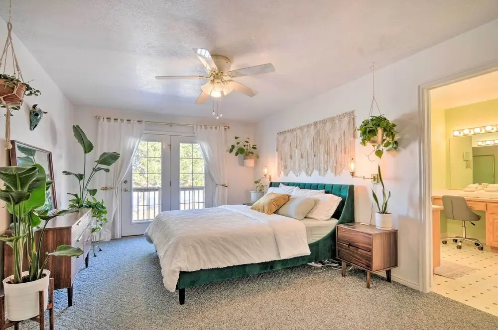 Sunny Retreat ~ 12 Mi to Brian Head Resort!