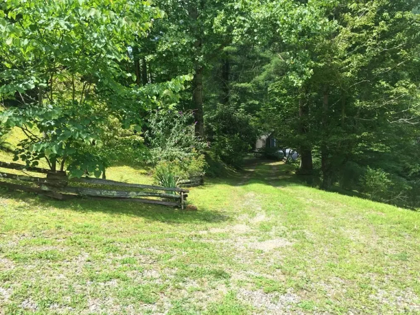 Lone Pine Lodge - 2 Br Cabin