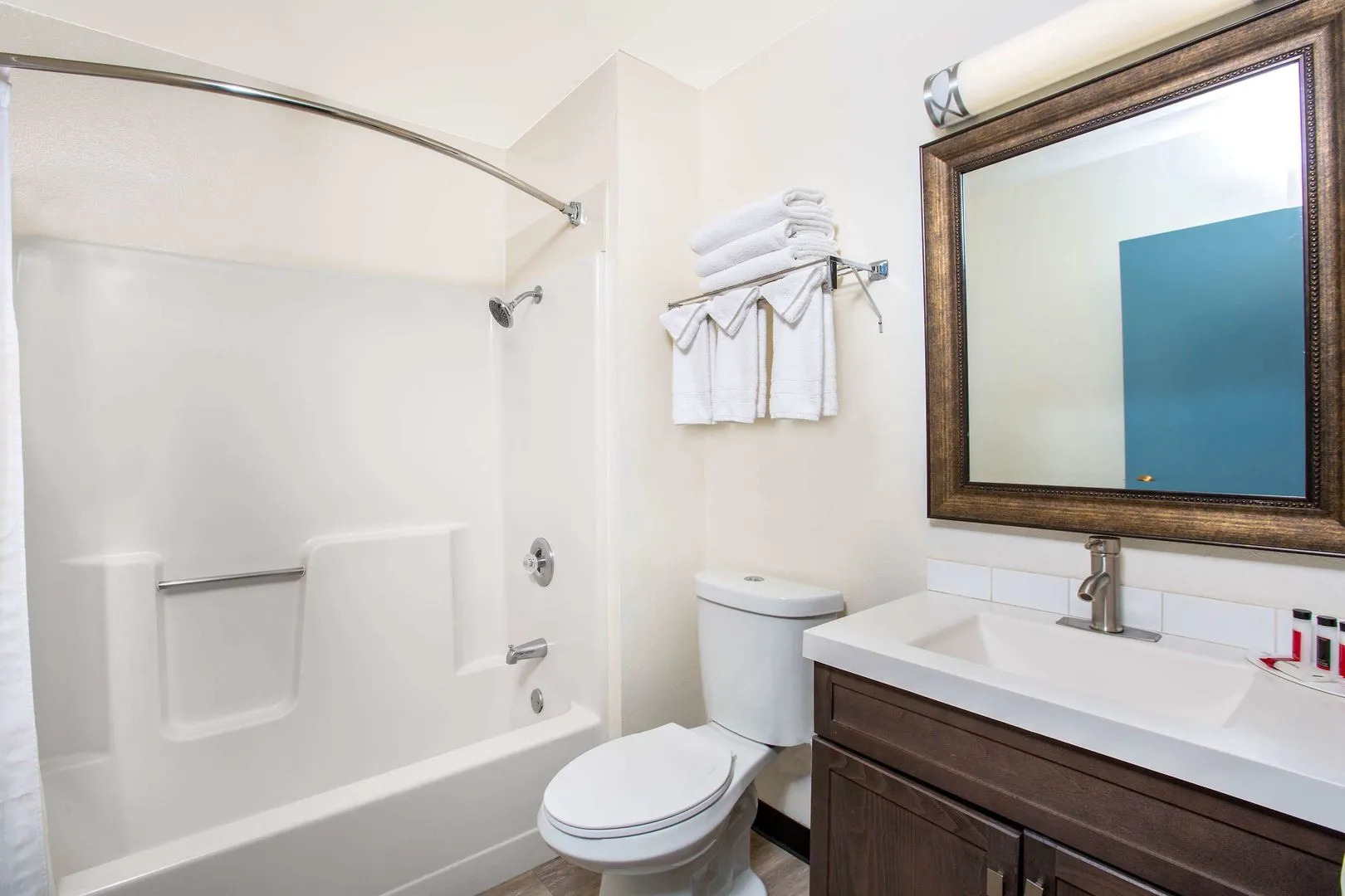 Days Inn by Wyndham Woodland