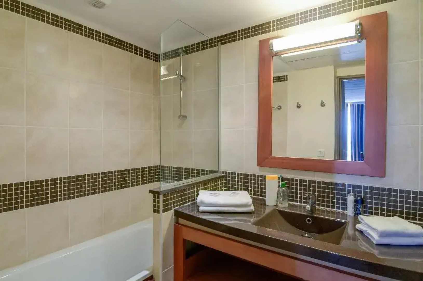 SOWELL FAMILY Le Vallon