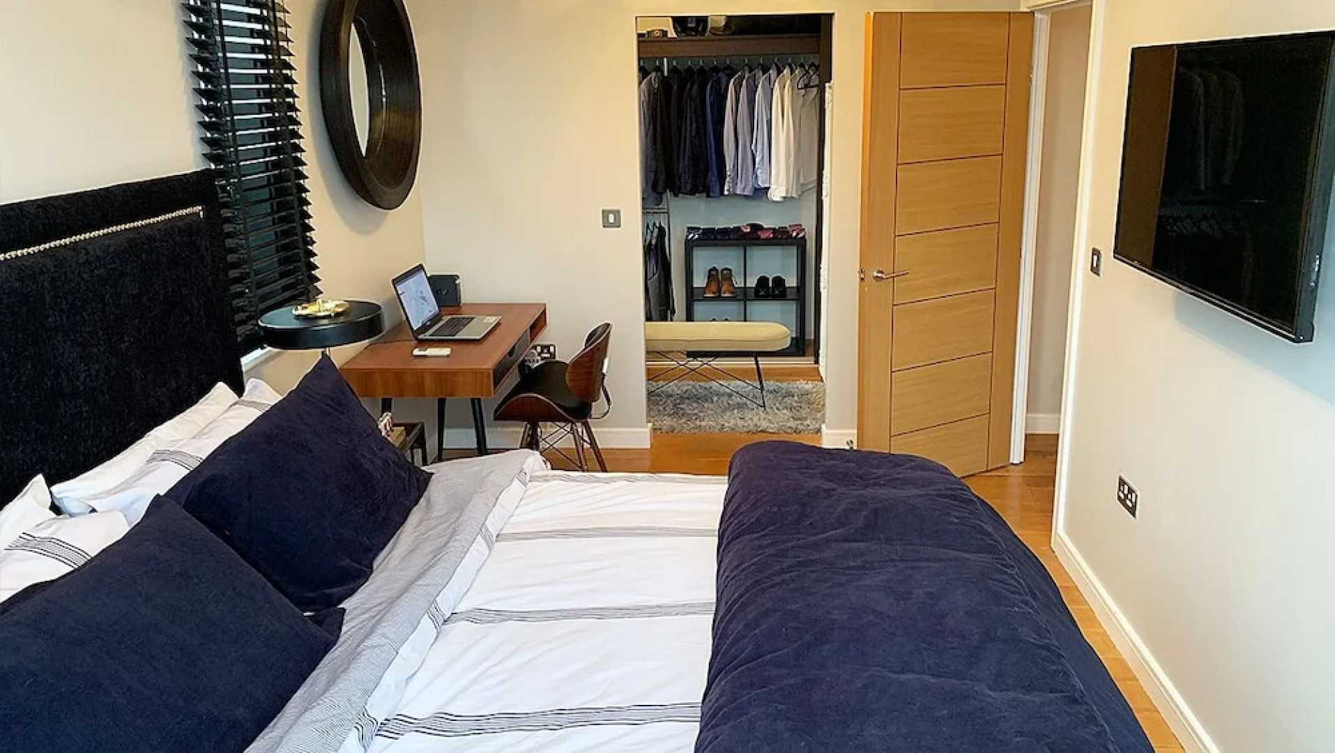 Zebra Serviced Apartments@Cove with FREE Netflix, Parking and Wi-Fi