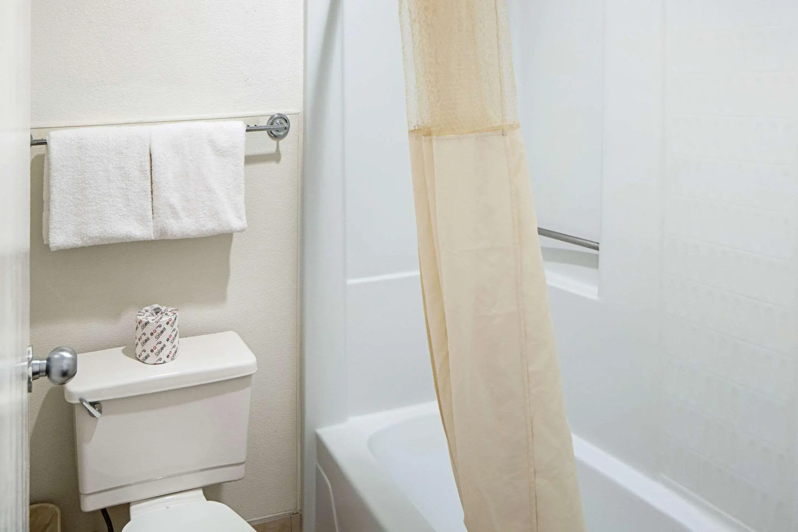 Rodeway Inn at Nevada State Capitol