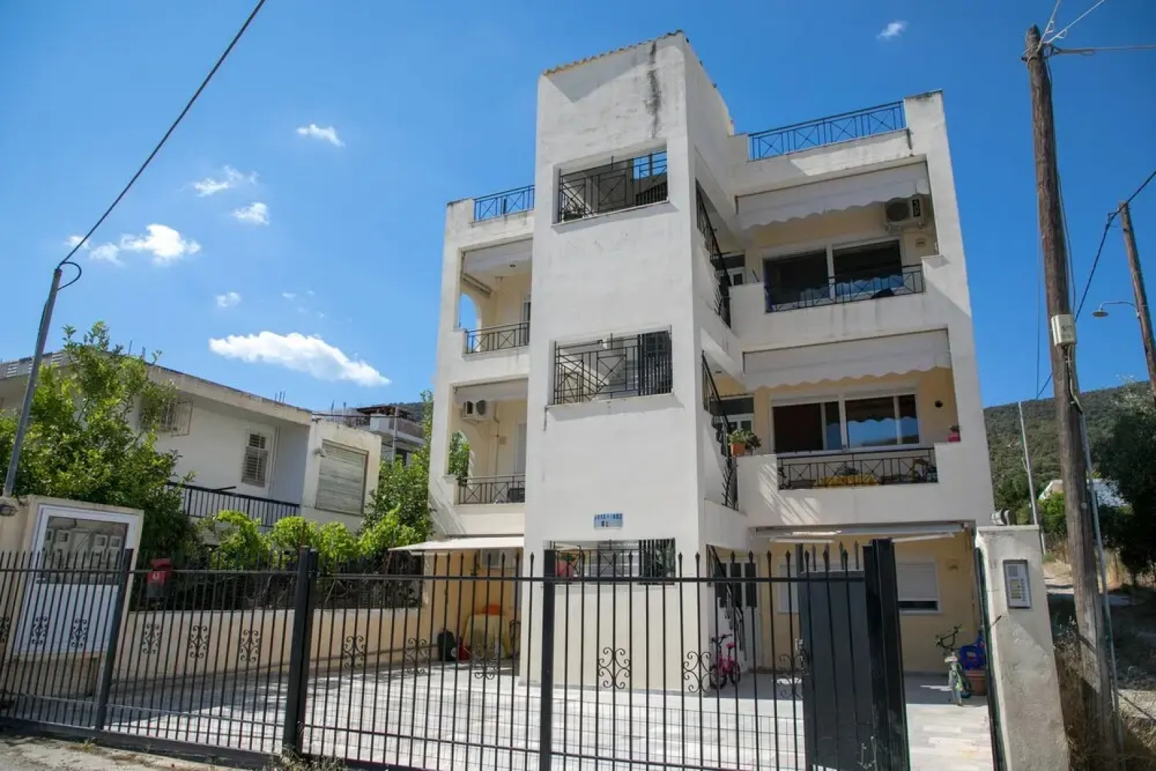 Aias Luxury Apartments