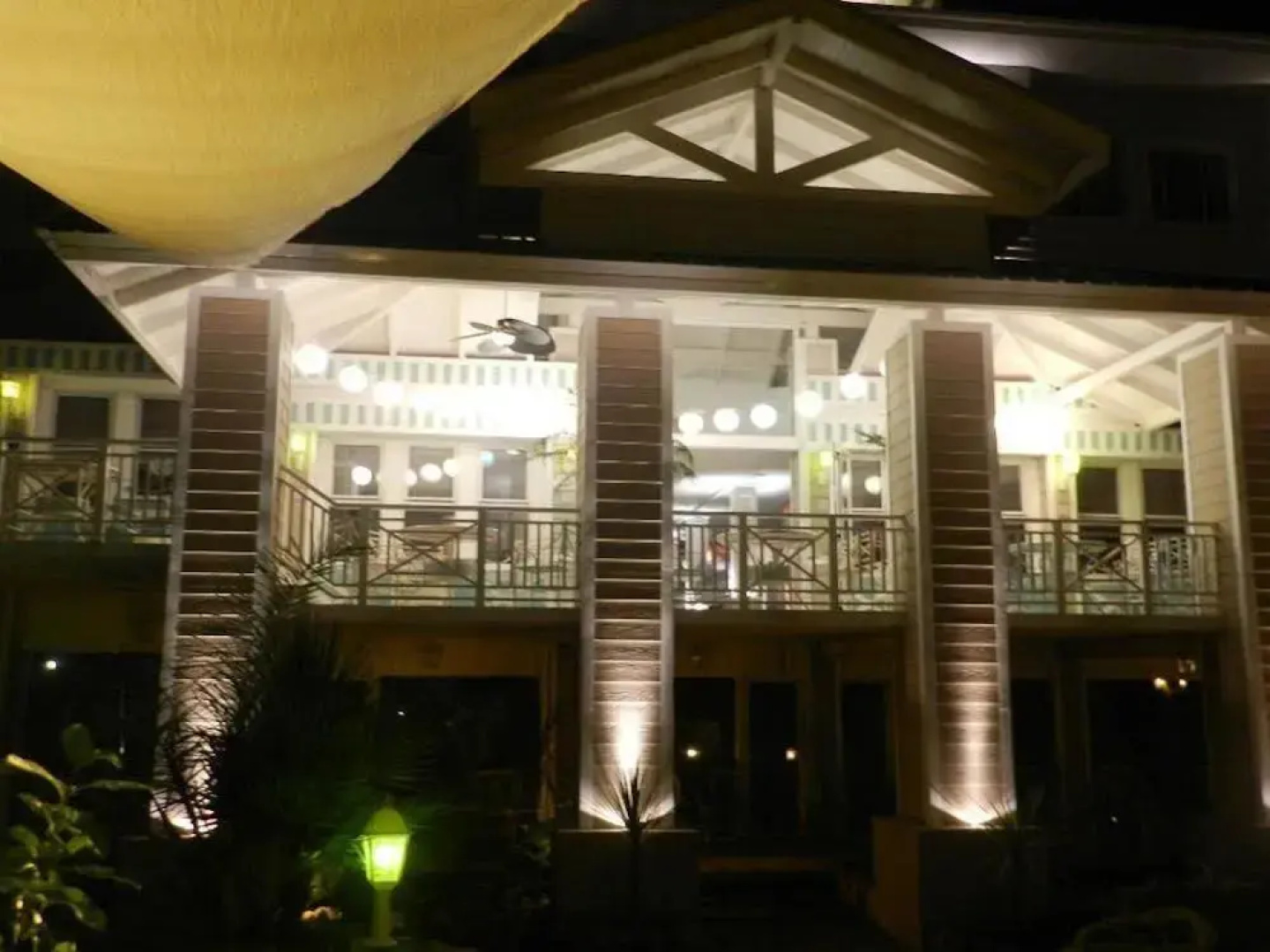 Club House Hotel