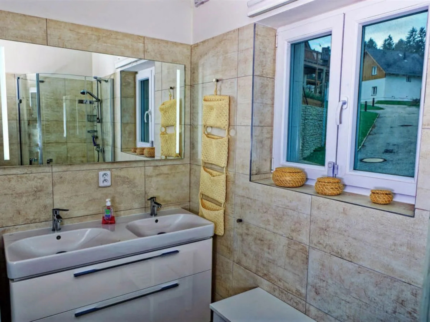 Lakeside Village 32920