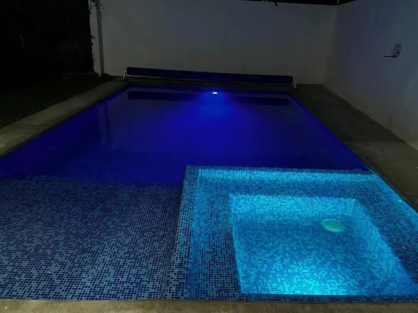 Amplia Eco-casa,alberca, jardín,4 hab,equipada.