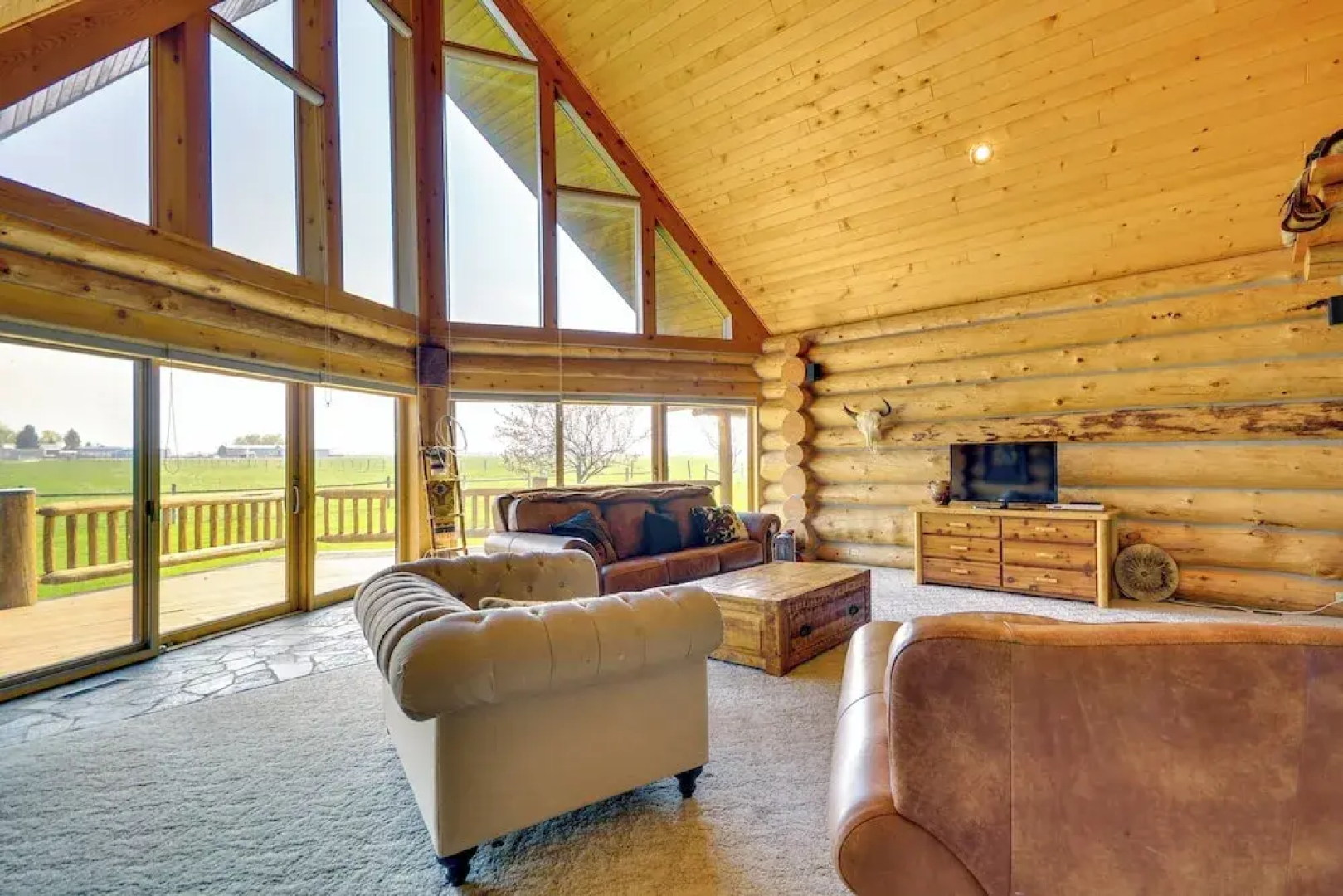 Roberts A-frame Log Cabin Near Red Lodge Mountain!