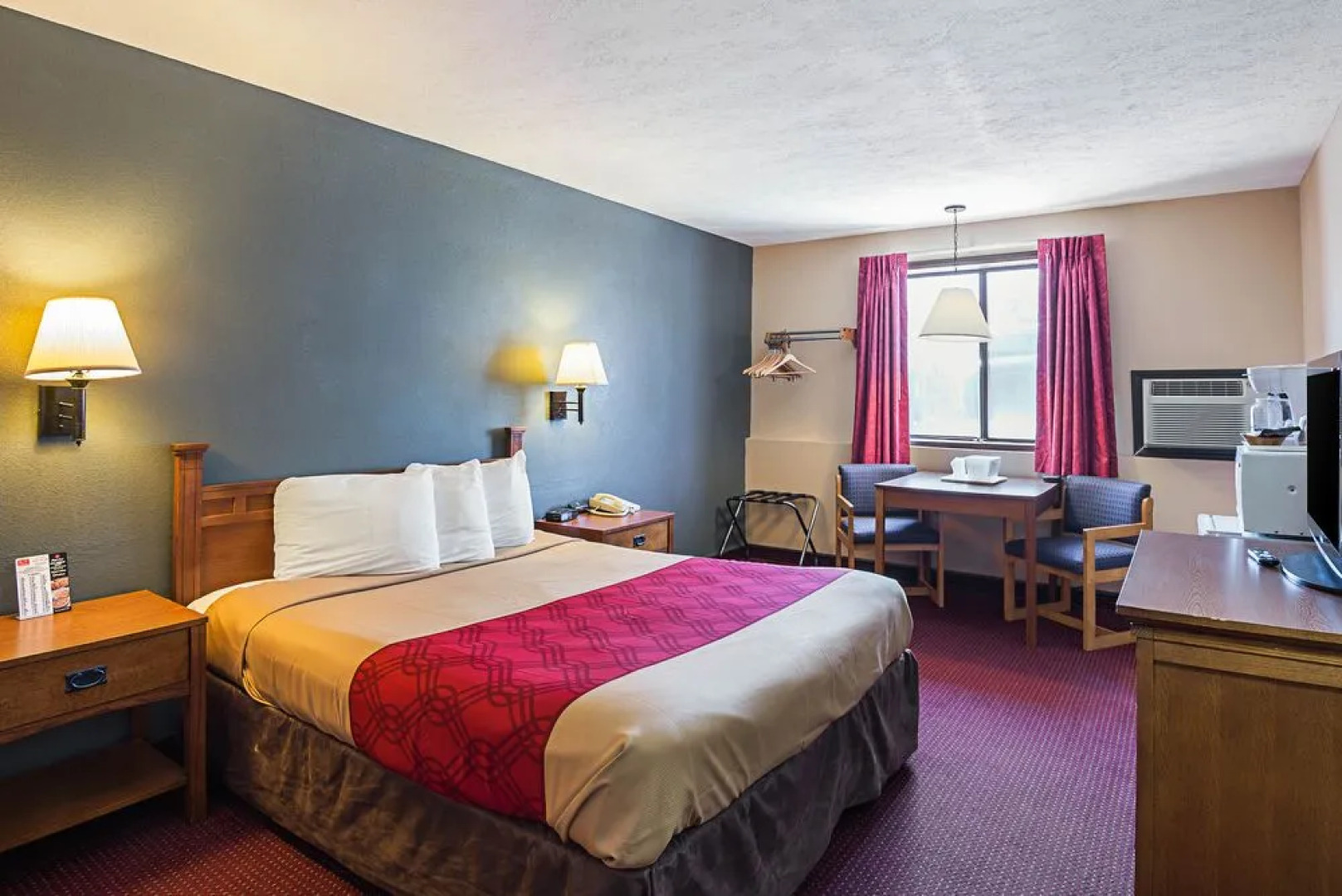 Econo Lodge Junction City I-70 Near Fort Riley