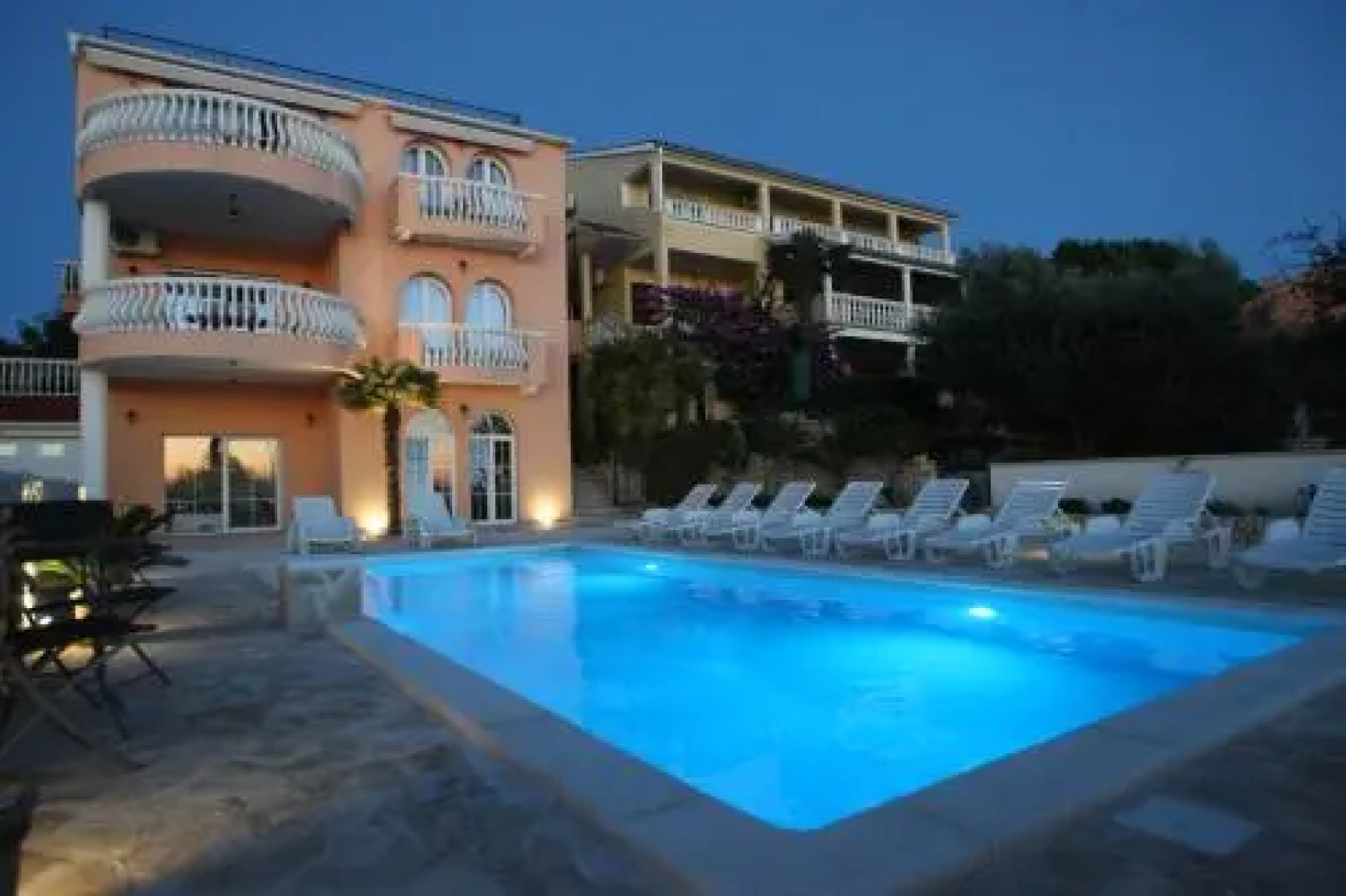 Sea View Apartments Nina