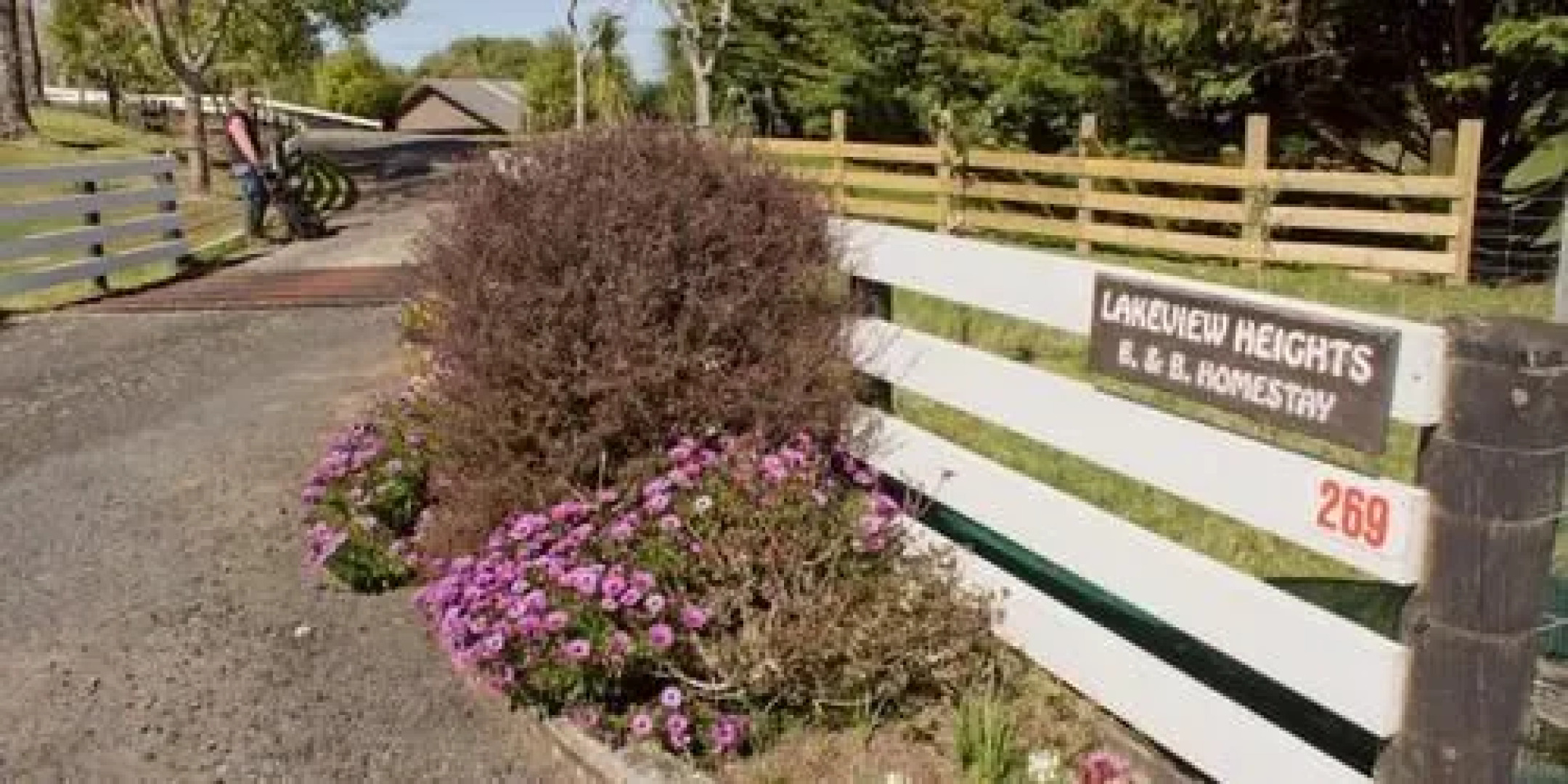 Lakeview Heights BB Farmstay