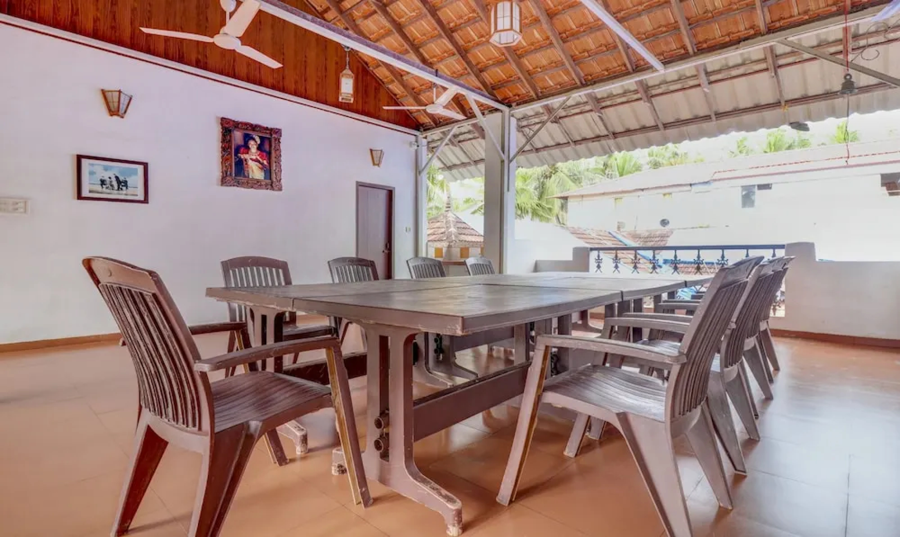Shirleys Beach Hotel