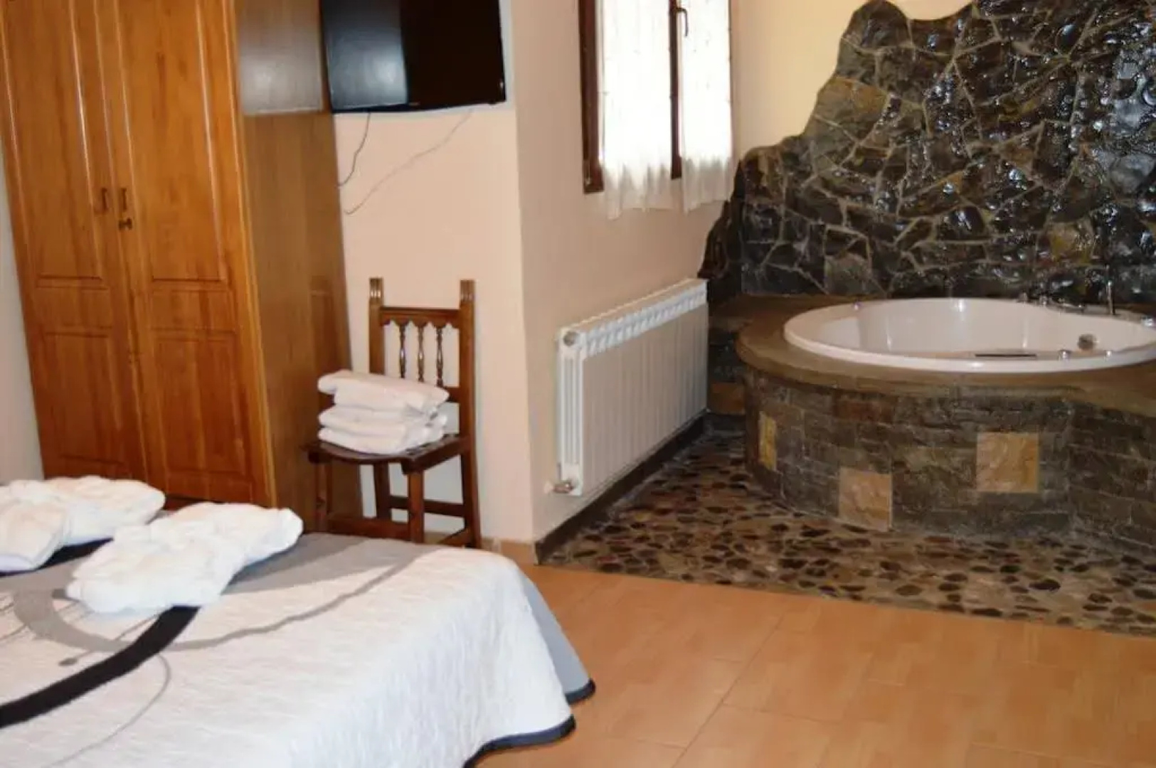 Apartamentos Aguasaliu