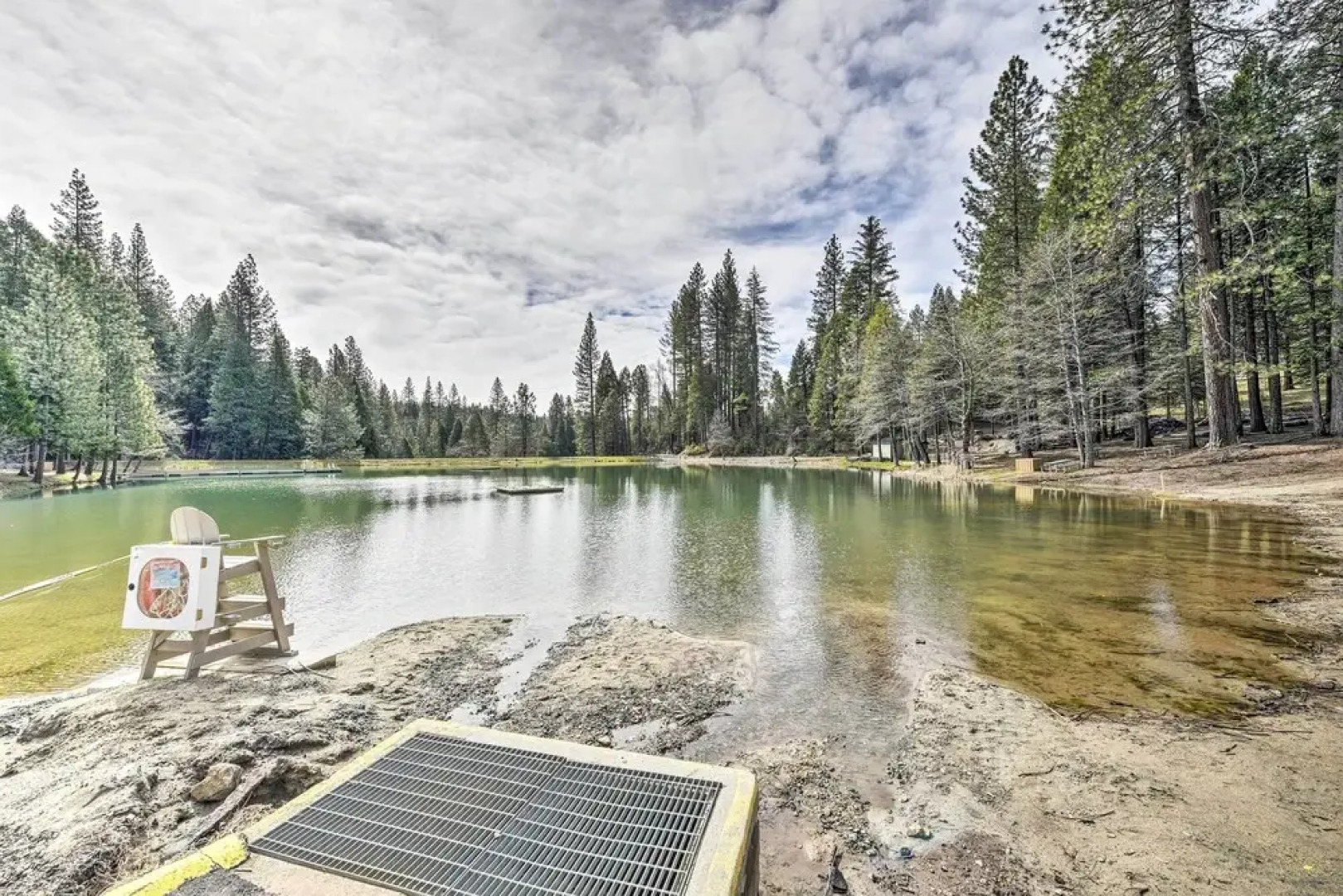 Game Room + Pool Access: Spacious Cabin in Arnold