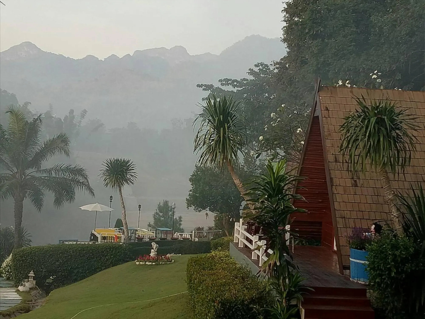 Riverside Hill Resort & Restaurant