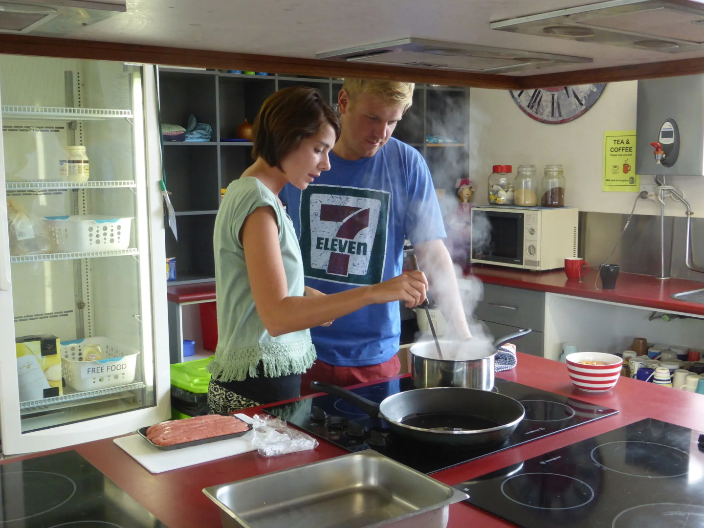 Sow and Piglets Guesthouse - Hostel