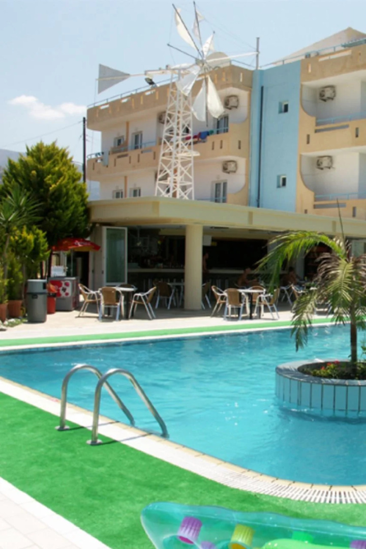 Nikos Hotel