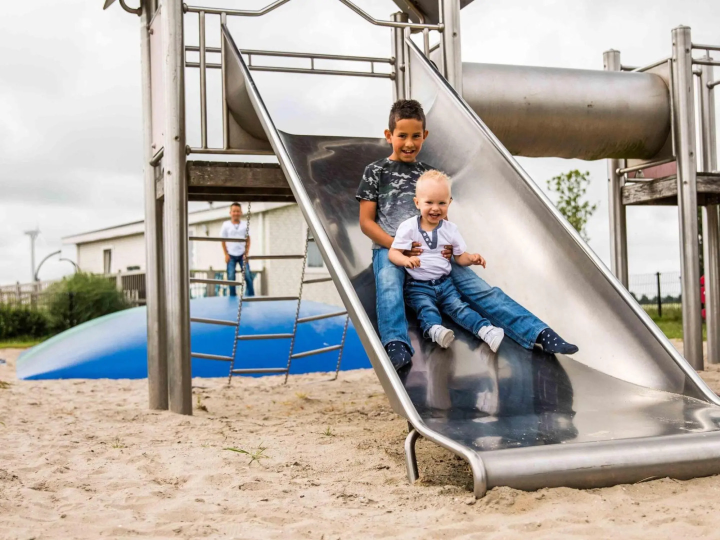 Detached, comfortable chalet with dishwasher, 8 km. from Hoorn