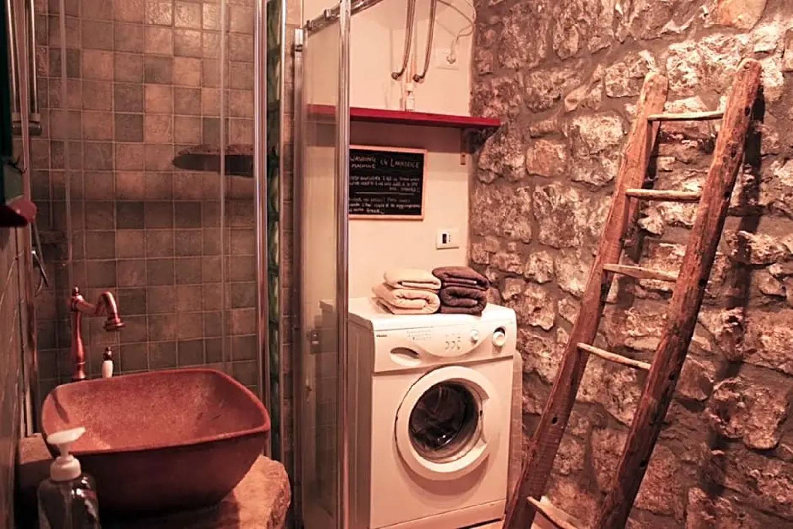 Nannai Climbing Home