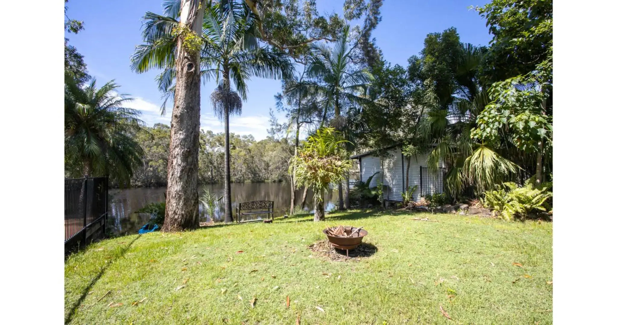 The Lake House - Cabarita Beach