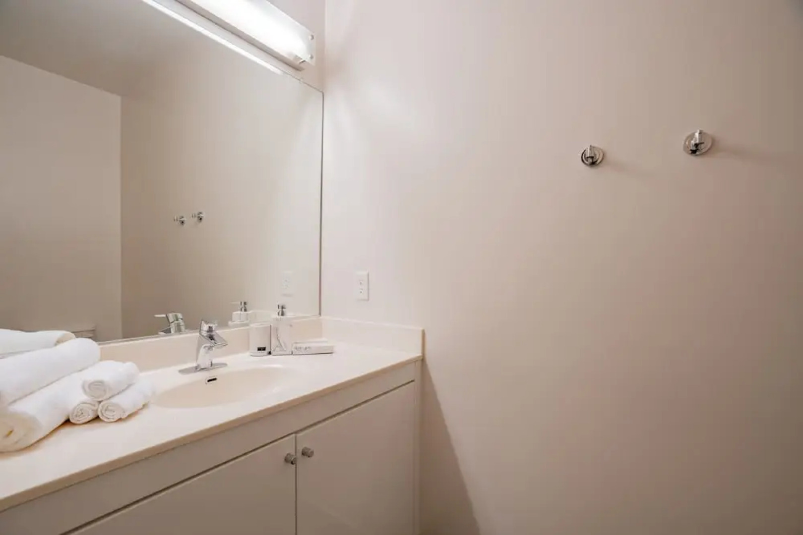 Washington DC Luxury Suites by H