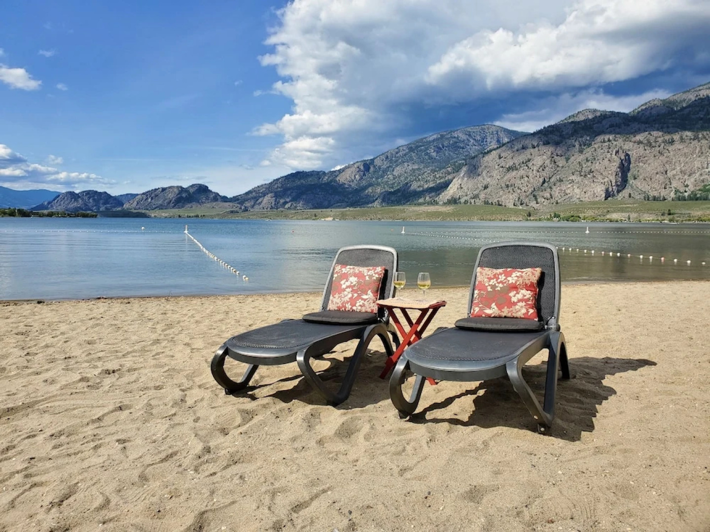 Desert Surfside Waterfront Accommodations