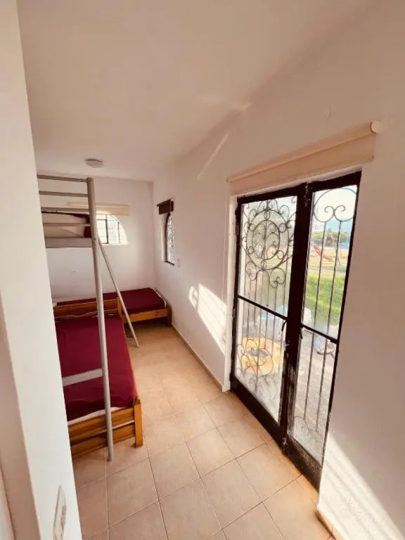 Small house 50 m from the beach