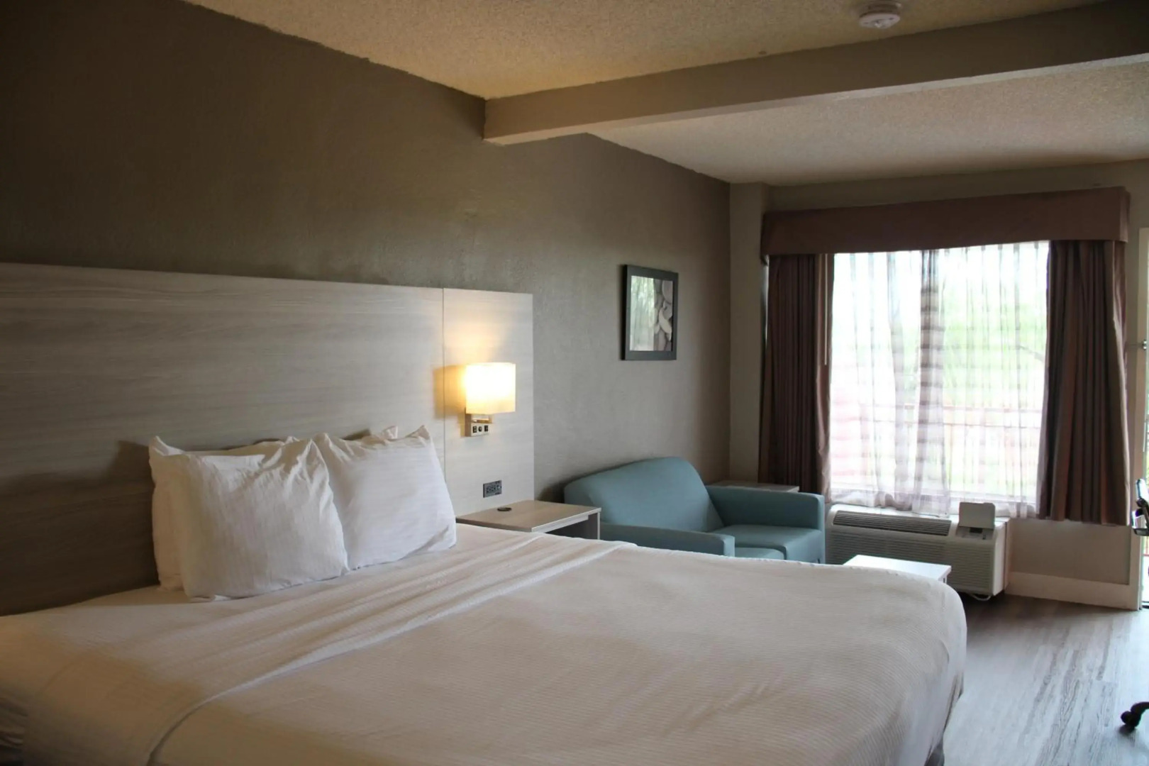 Boca Suites Deerfield Beach, SureStay Collection by BW