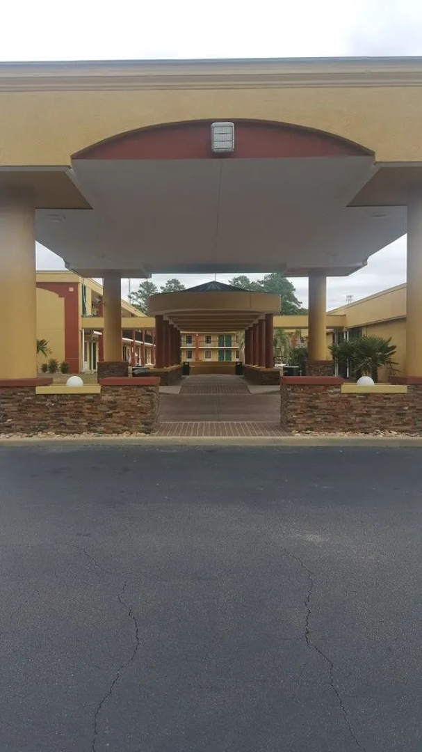 Rodeway Inn Airport