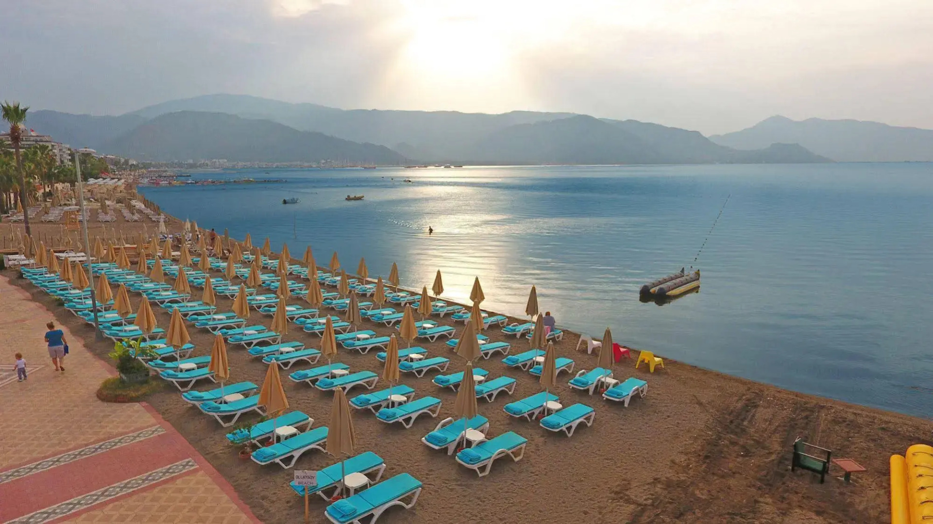 Отель Blue Bay Platinum