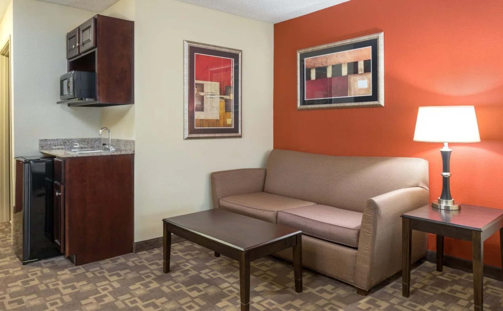 Holiday Inn Express & Suites Lexington Dtwn Area-Keenland by IHG