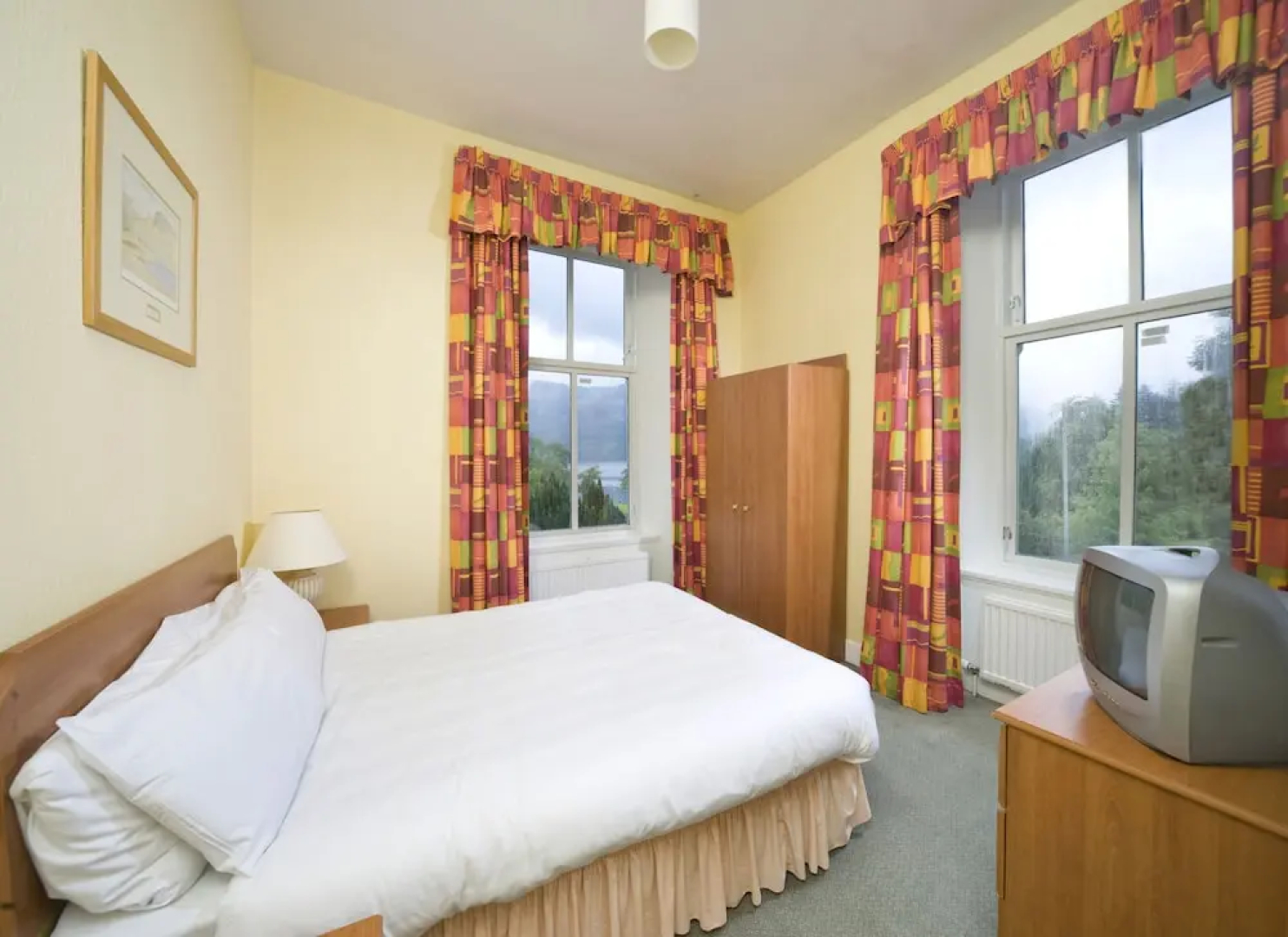 The Tarbet Hotel