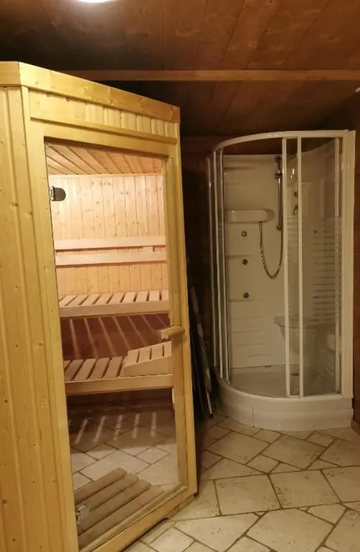 Chalet jacuzzi, sauna proche Courchevel 8/10 pers