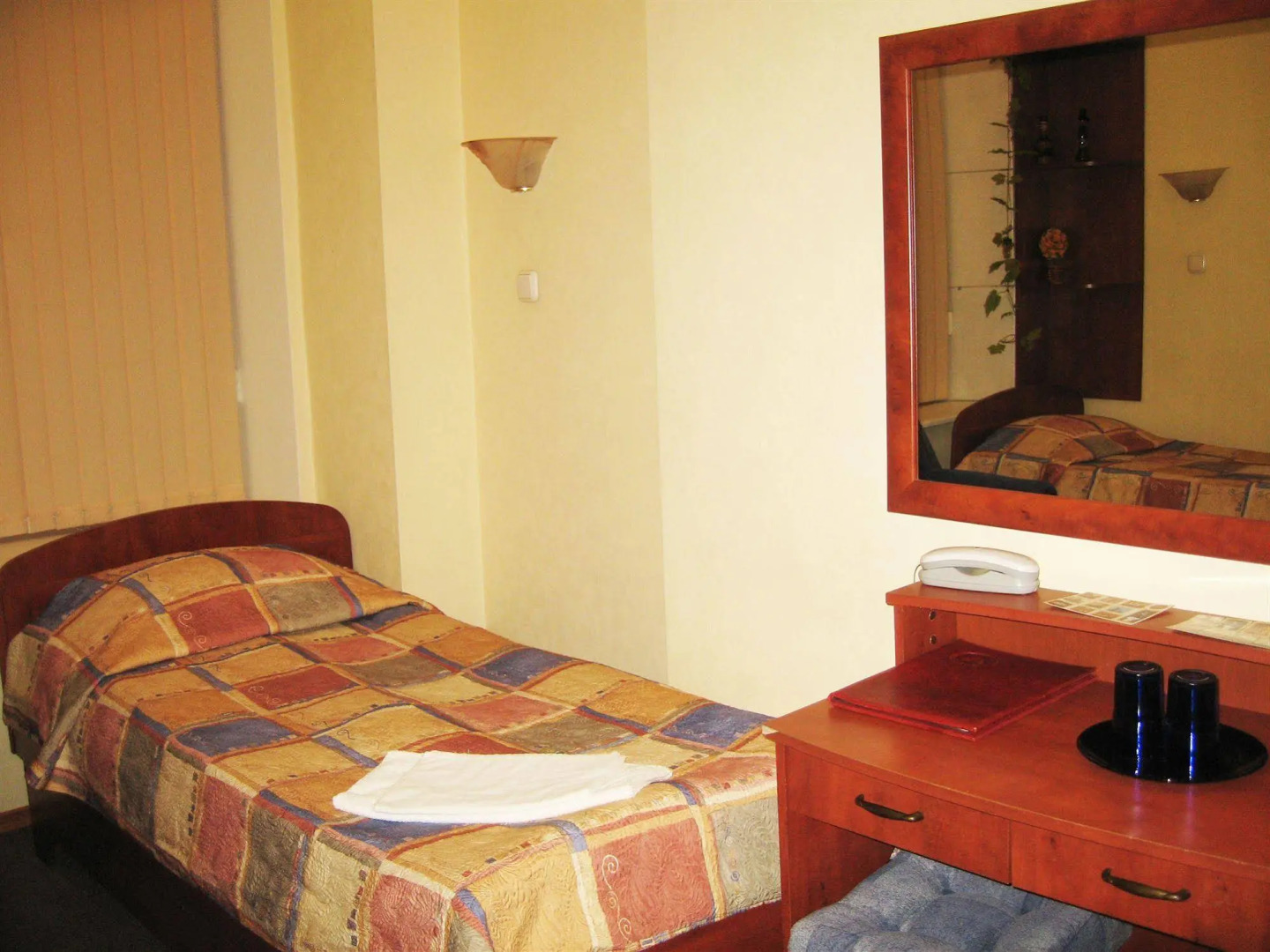 Альтбург на Литейном