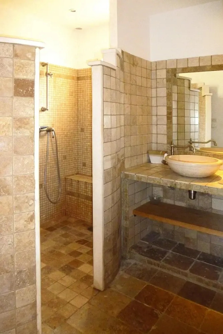 Premium Villa With Garden and Pool, Lambesc