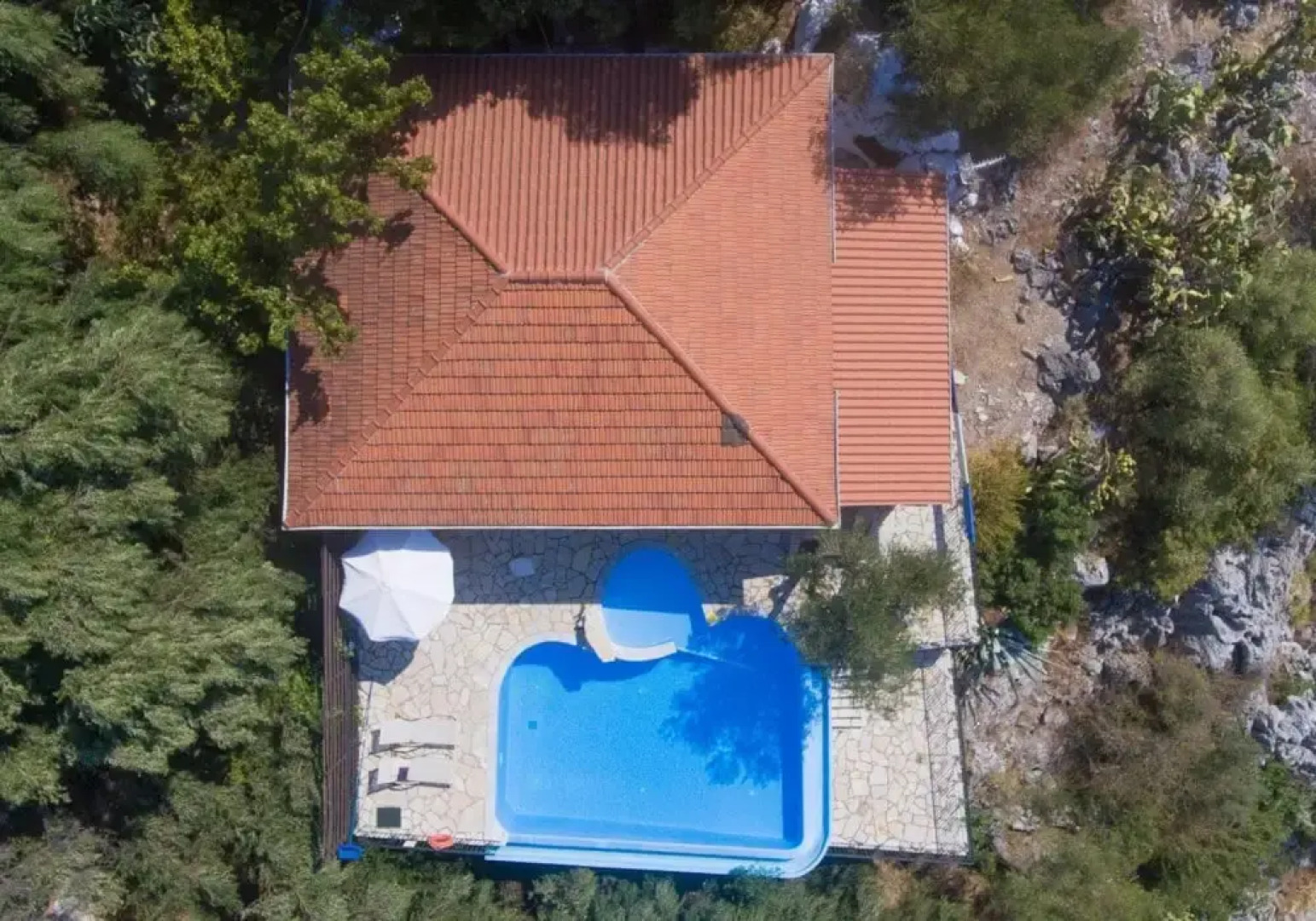 Persephone Large Private Pool Walk to Beach Sea Views A C Wifi Car Not Required - 196