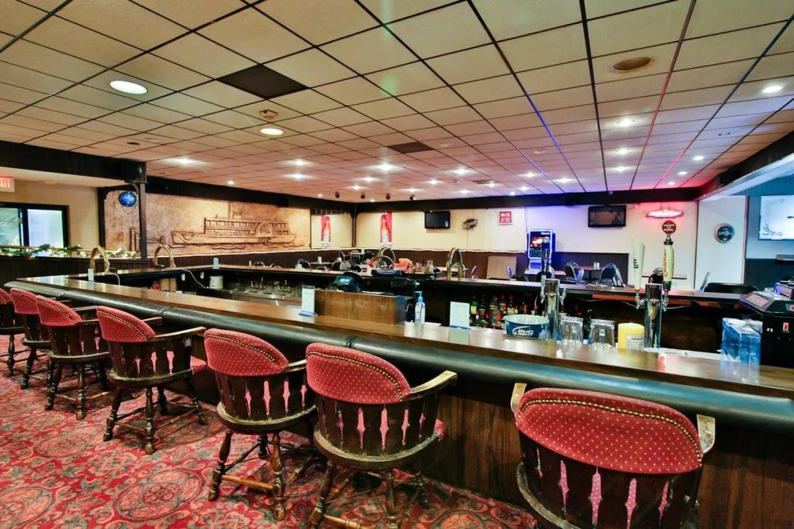 Great American Inn & Suites