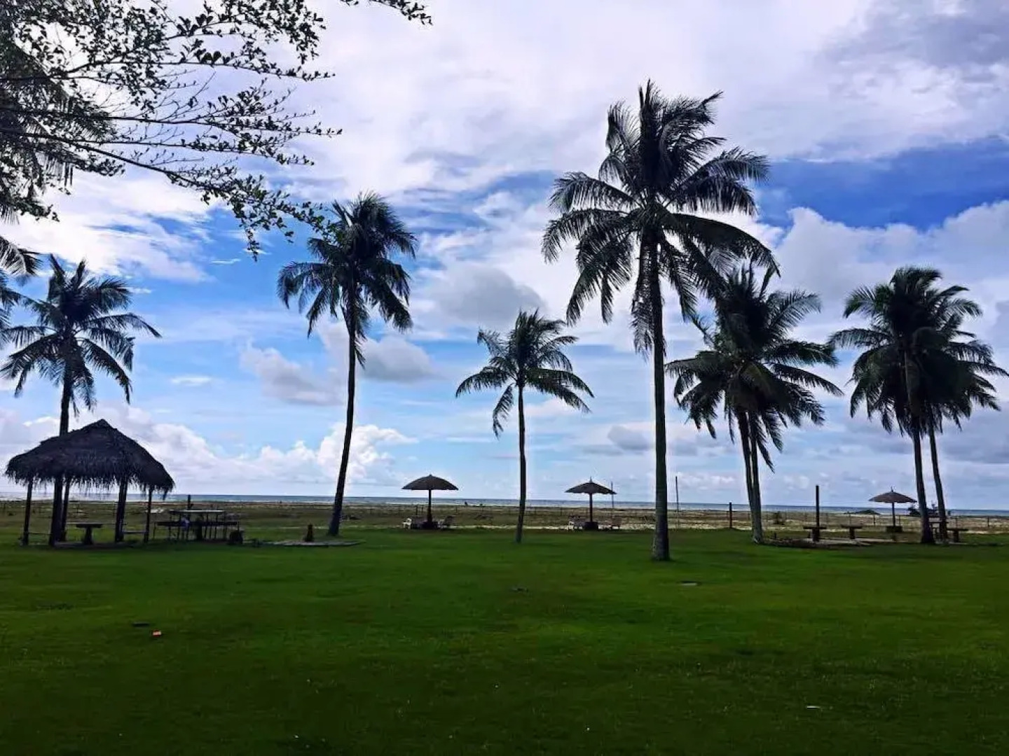 Raintree Beach & Golf Resort