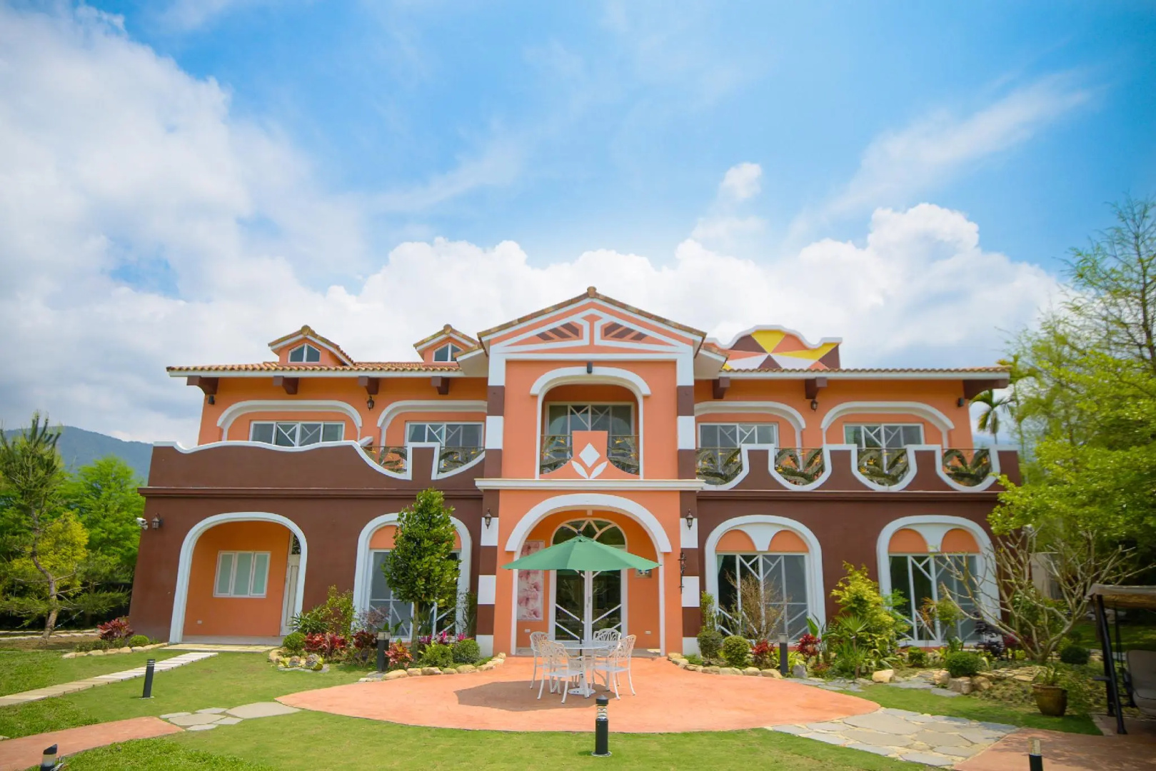Saint Paul Villa