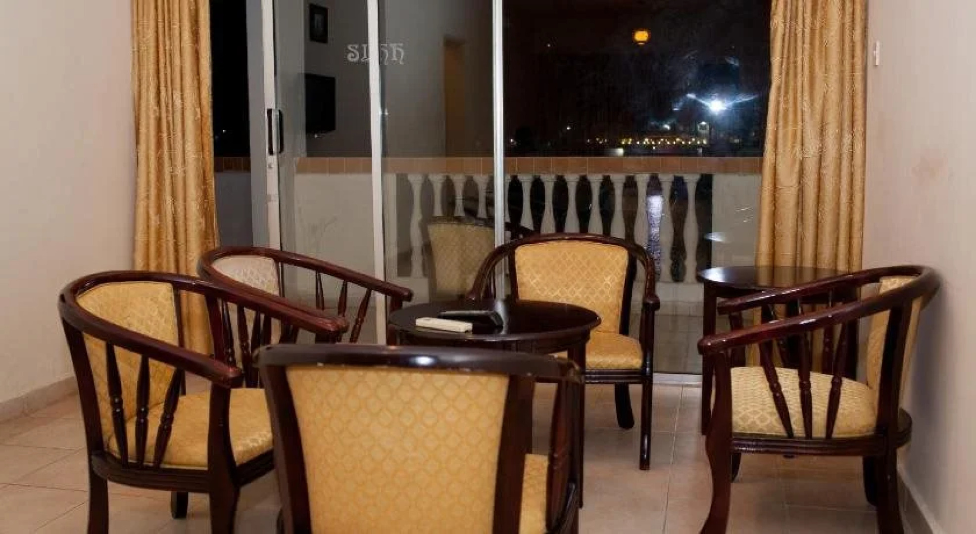 Sierra Lighthouse Hotel