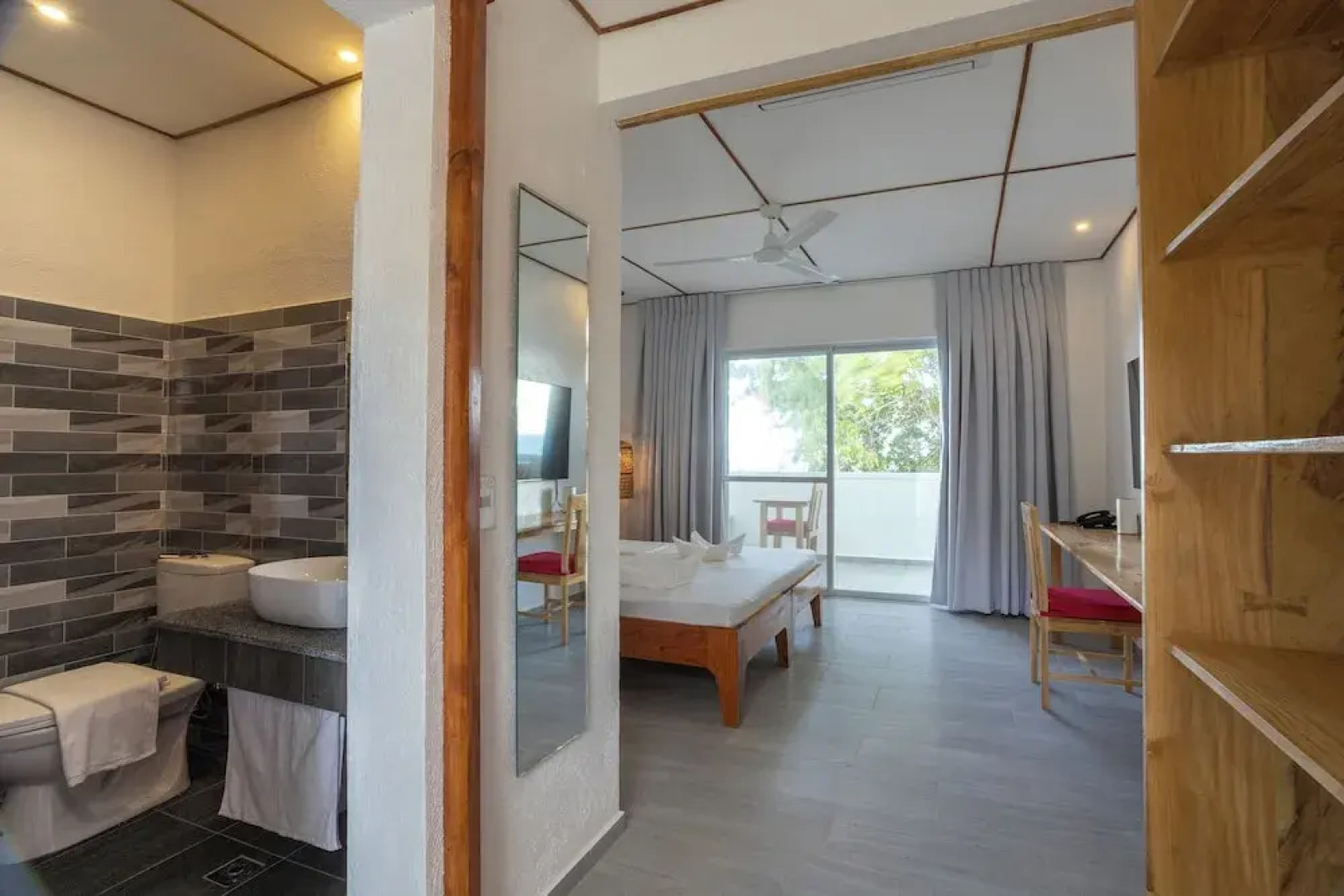 Dive Spot Asia & Brumini Beach Resort