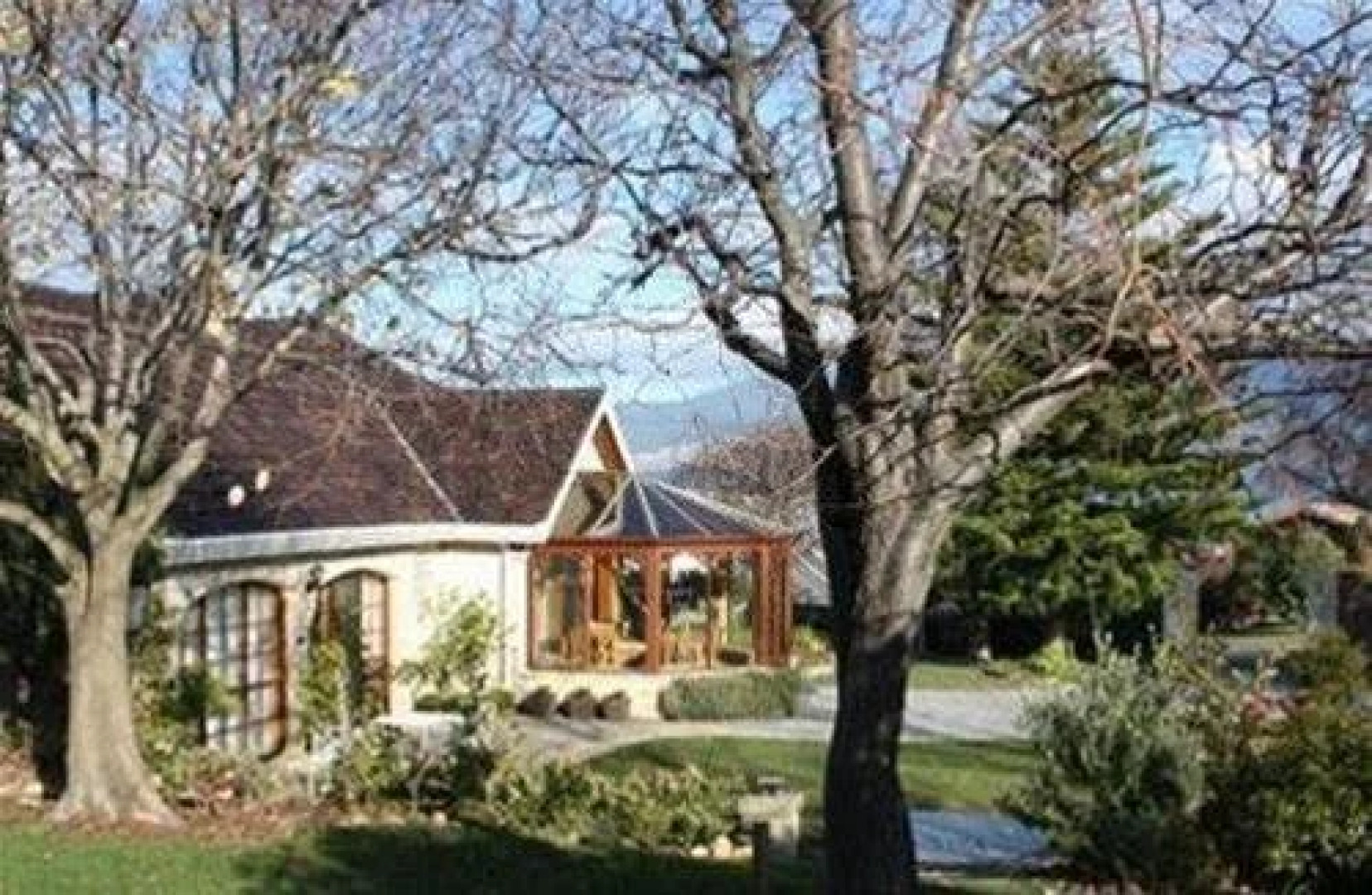 Clovelly House Accommodation